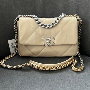 Chanel 19 bag